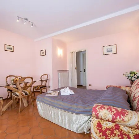 Apartment Easy 300mt From